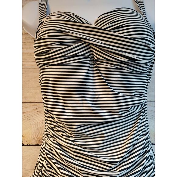 BOND EYE One Piece Retro SWIMSUIT Black and White STRIPE Size 12 EUC - Picture 2 of 5
